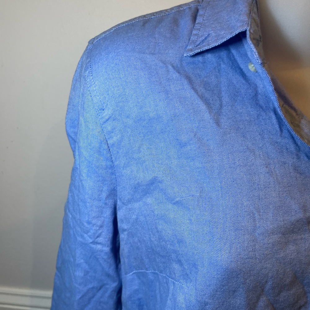 Gap Light Blue Button-Down Shirt - image 7